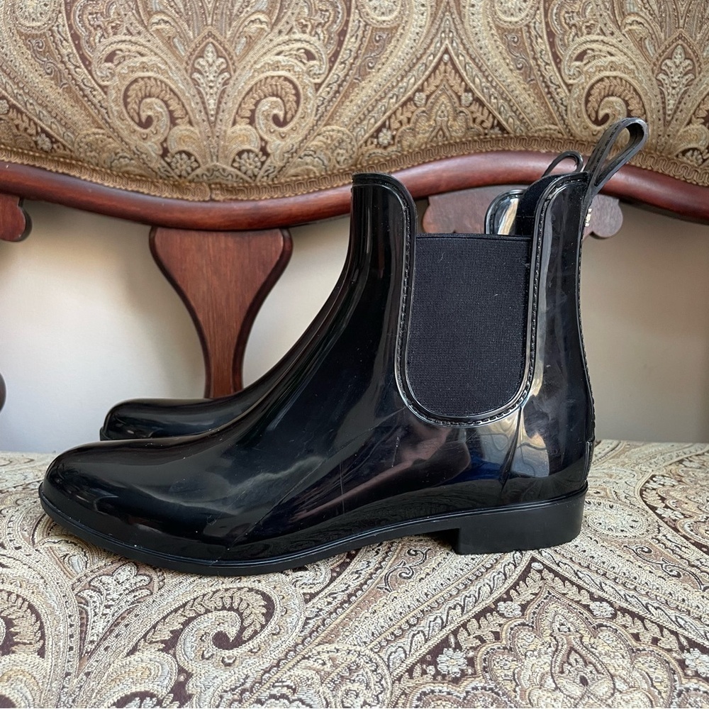 Sam Edelman Tinsley Black Gloss Chelsea Rain Boots Booties Pull On Size 10 - Picture 3 of 14